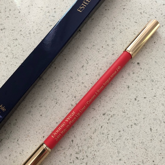 Estee Lauder Double Wear 24H Stay-in-Place Lip Liner - 013 Coral - Picture 5 of 6